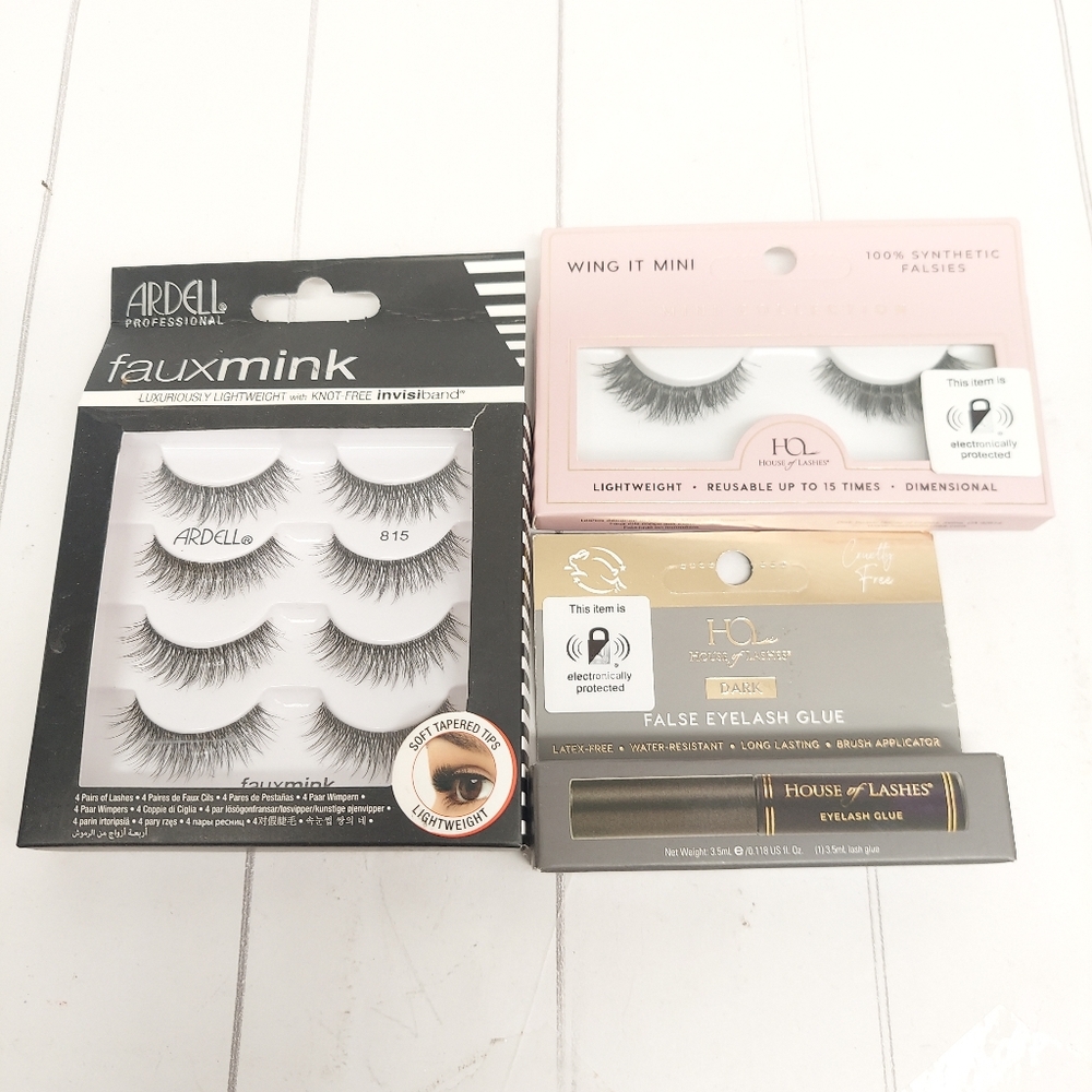 Set Of Eyelashes & Glue
